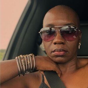 Meet your Posher, Vickie